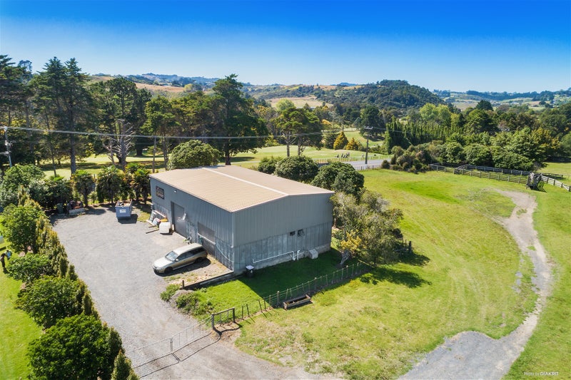 63 Whitford Park Road, Manurewa - Carousel 6
