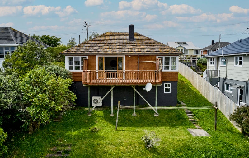 13 Fisher Street, Johnsonville, Wellington - Carousel 1