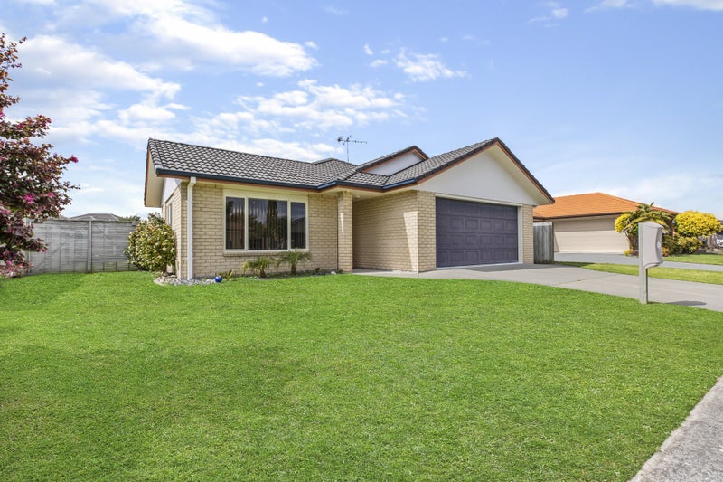 11 Grabella Place, Papamoa Beach, Papamoa - Carousel 1