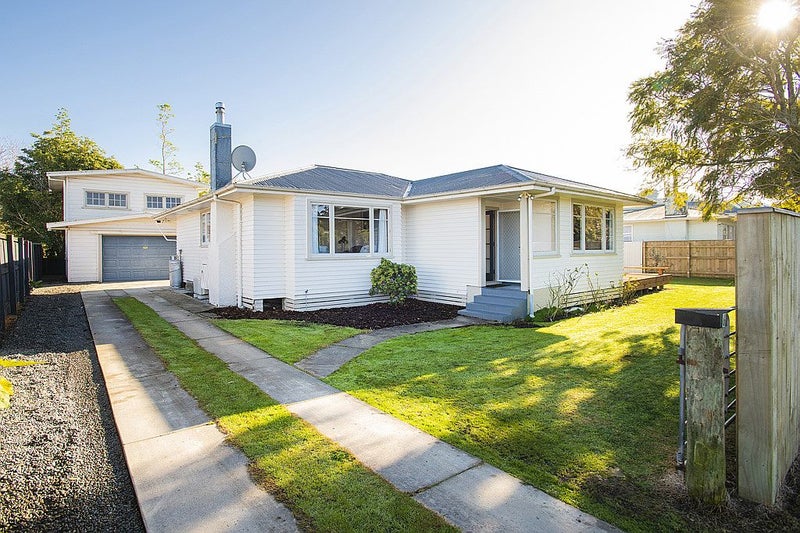 6 Winter Street, Mangapapa, Gisborne - Carousel 1