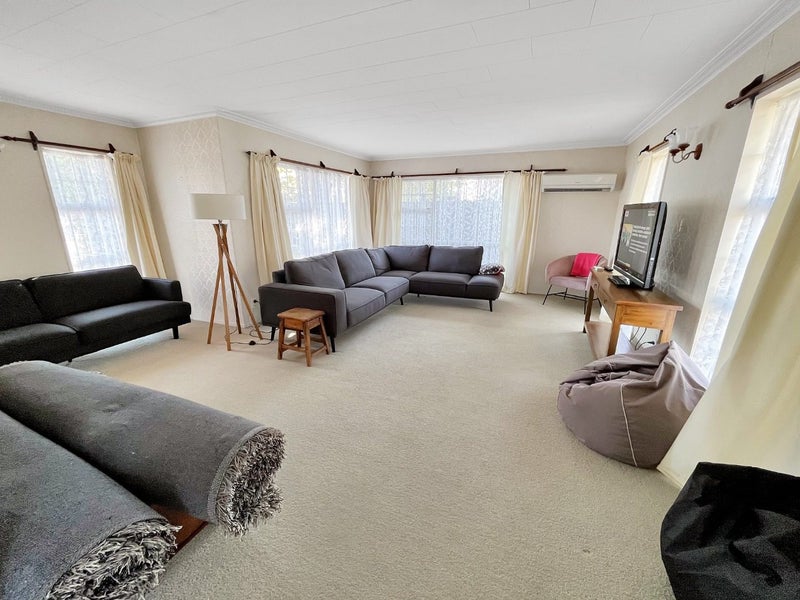 616C Ferguson Street, Terrace End, Palmerston North - Carousel 2