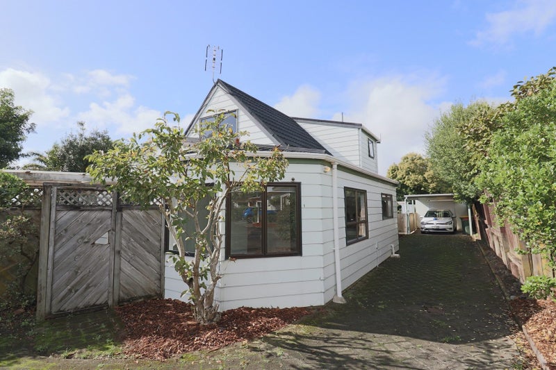 1/5 Rosca Lane, Sunnyhills, Auckland - Carousel 2