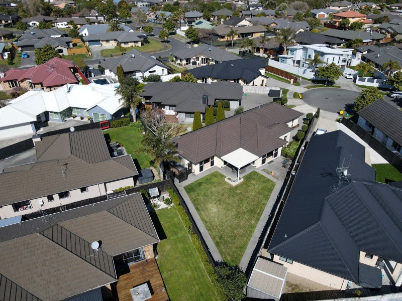 7 Kinnaird Place, Huntington, Hamilton - Carousel 35