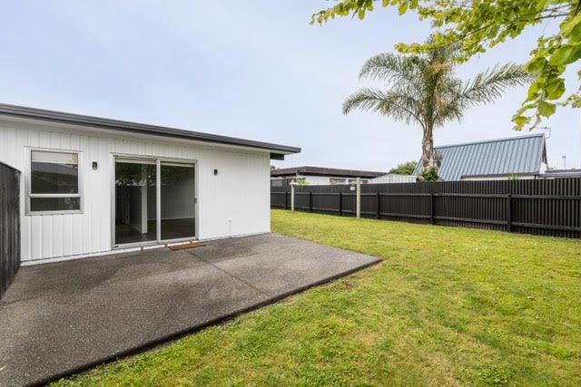 10 Jellicoe Place, Tamatea, Napier - Carousel 2