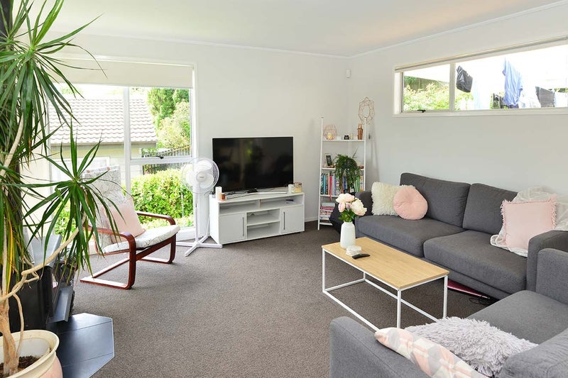 59 Gallony Avenue, Massey, Auckland - Carousel 2
