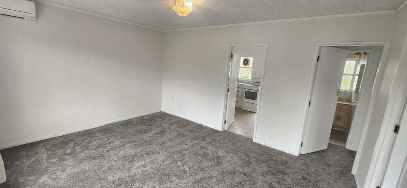 2/31 Beatrice Avenue, Hillcrest, Auckland - Carousel 1