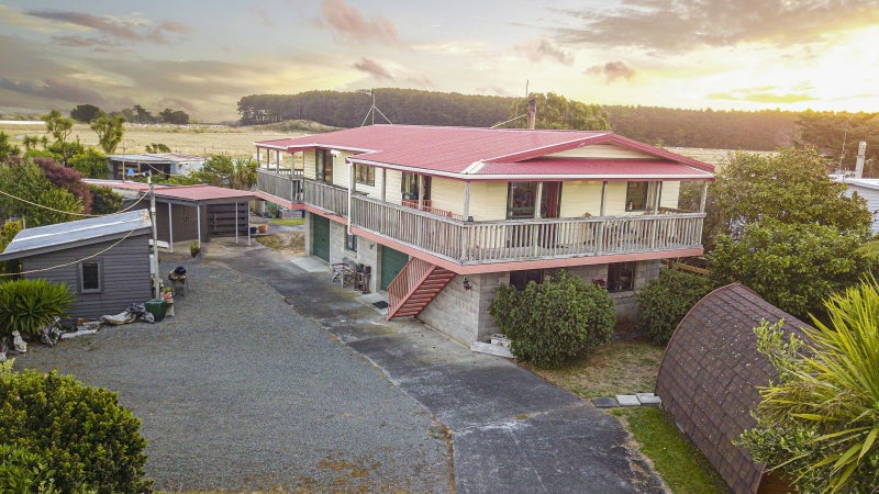 1931 Parewanui Road, Bulls - Carousel 2