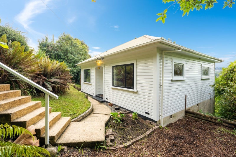 93 Gladstone Road, Dalmore, Dunedin - Carousel 2