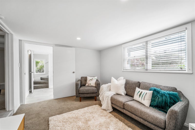 369 Whangaparaoa Road, Stanmore Bay, Whangaparaoa - Carousel 21