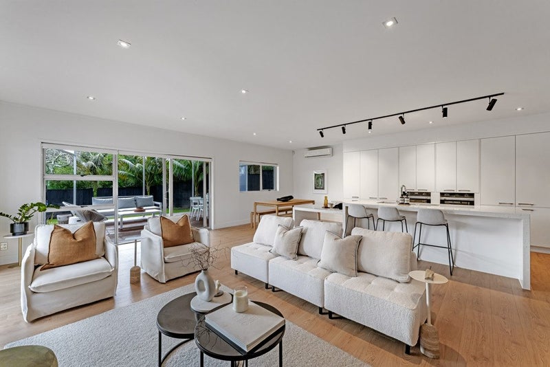 202 Gowing Drive, Meadowbank, Auckland - Carousel 2