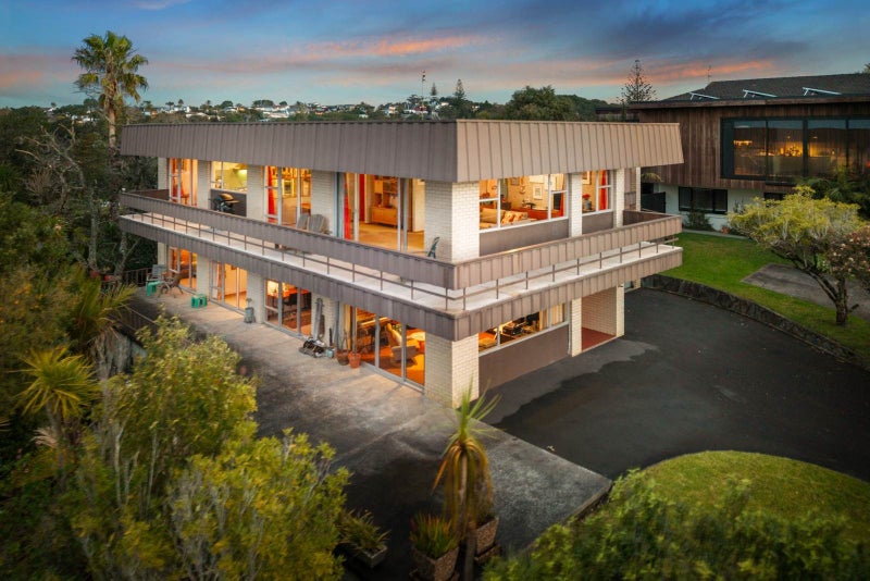 22 Park Rise, Campbells Bay, Auckland - Carousel 1