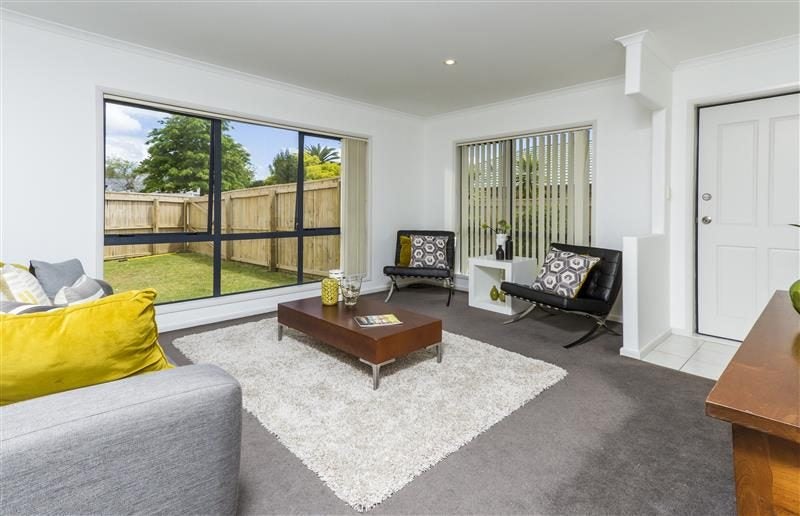 66 Wattle Farm Road, Wattle Downs, Auckland - Carousel 2