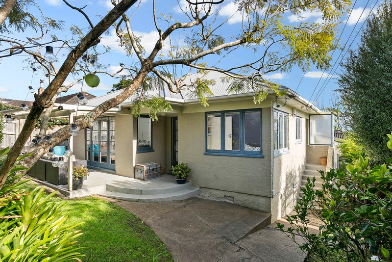 25A Seaside Avenue, Waterview, Auckland - Carousel 1