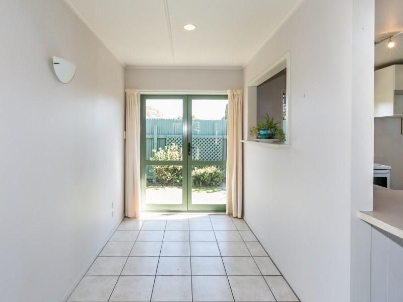 810 Sylvan Road, Mayfair, Hastings - Carousel 9