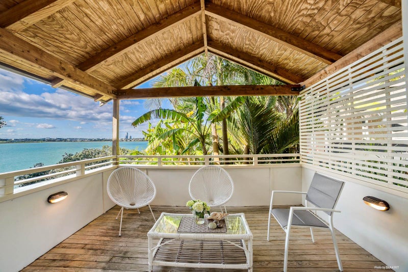 5 Beresford Street, Bayswater, Auckland - Carousel 1