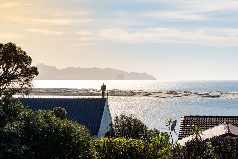 42 Cheviot Street, Mangawhai Heads, Mangawhai - Carousel 1