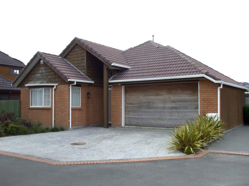 1/18 Richmond Grove, Woburn, Lower Hutt - Carousel 1