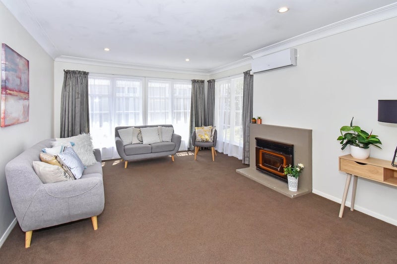 16 Buller Crescent, Manurewa, Auckland - Carousel 2