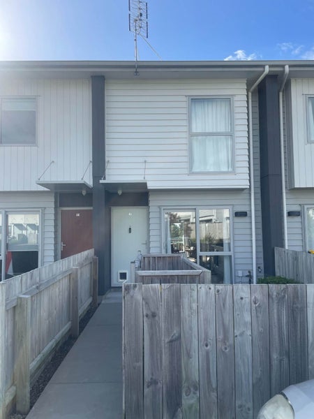 46 Matawhanga Drive, Wattle Downs, Auckland - Carousel 1