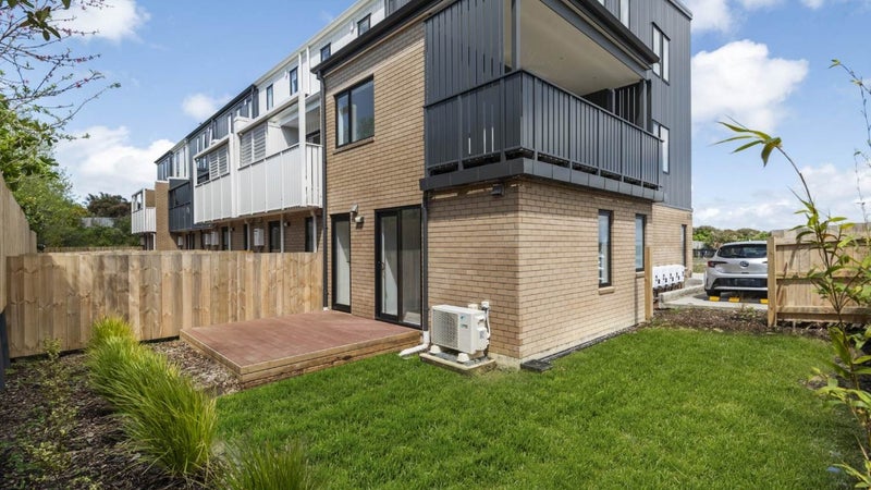 8/52B Rosedale Road, Rosedale, Auckland - Carousel 1