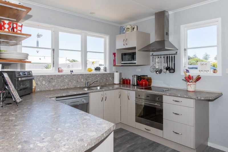 8 Todd Street, Napier South, Napier - Carousel 2