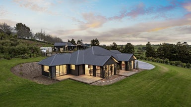 13 Hereford Lane, Ararimu, Drury - Carousel 1