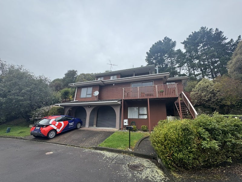 21 Penny Lane, Silverstream, Upper Hutt - Carousel 1