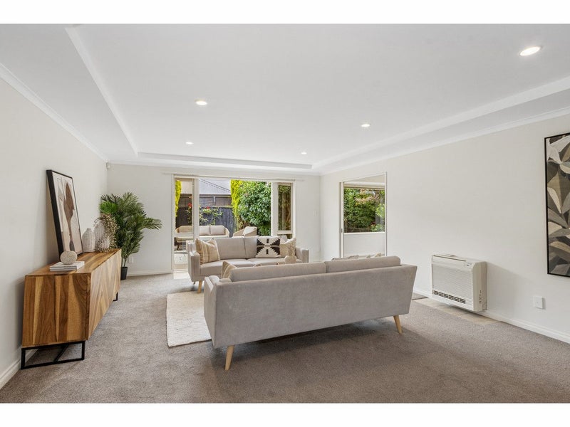 32 Eaglesome Avenue, Aidanfield, Christchurch - Carousel 2