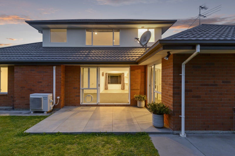 19 Innisfree Place, Northwood, Christchurch - Carousel 23