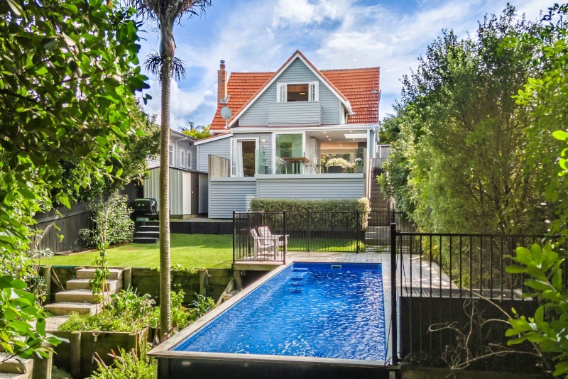 14 Sefton Avenue, Grey Lynn, Auckland - Carousel 1