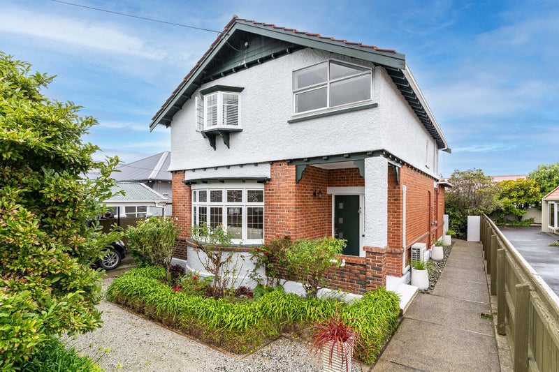 30 Ings Avenue, Saint Clair, Dunedin - Carousel 1