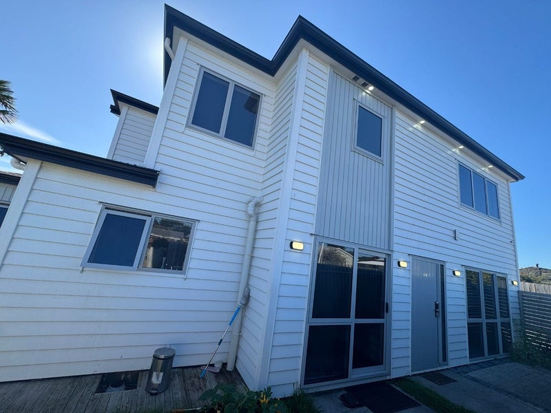 10 Vickerman Street, Otara, Auckland - Carousel 2