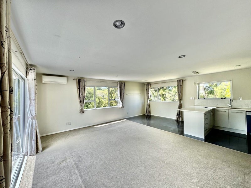 25 Schnapper Rock Road, Greenhithe, Auckland - Carousel 2