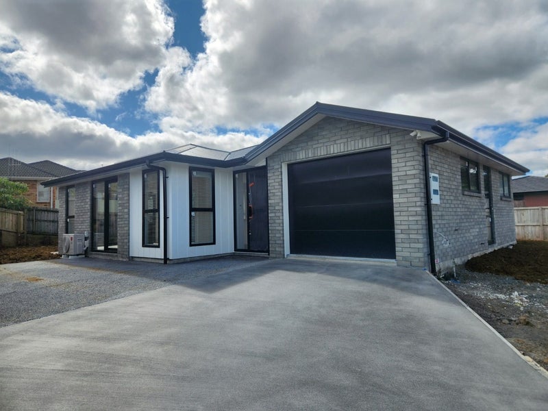 14 Sawgrass Rise, Te Kamo, Whangārei - Carousel 1