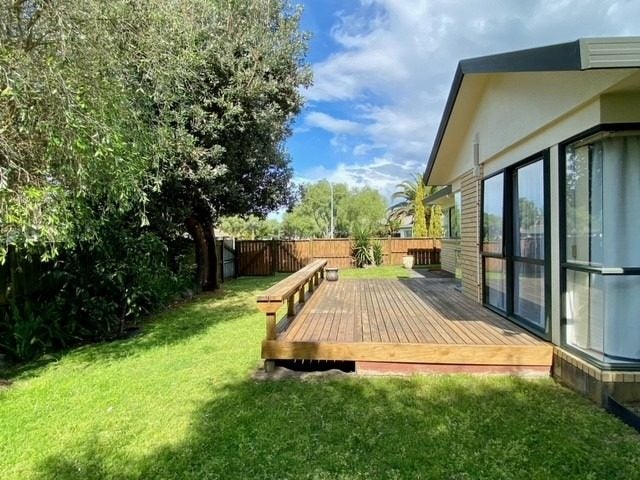 43 Athena Grove, Papamoa Beach, Papamoa - Carousel 2