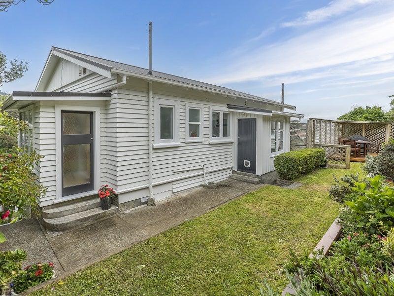 23 Mornington Road, Brooklyn, Wellington - Carousel 1