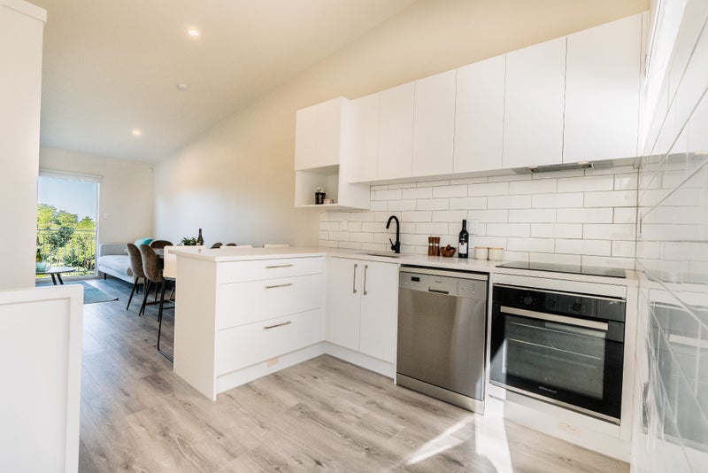 23P Hendry Avenue, Hillsborough, Auckland - Carousel 1