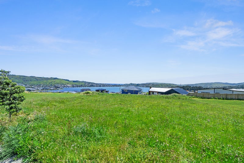 6 Okupe Grove, Aotea, Porirua - Carousel 7