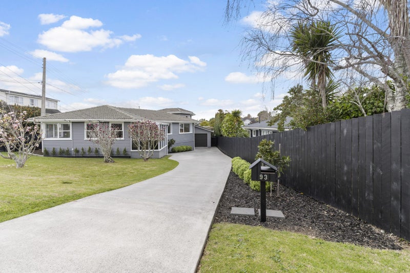 93 Sandspit Road, Shelly Park, Auckland - Carousel 2
