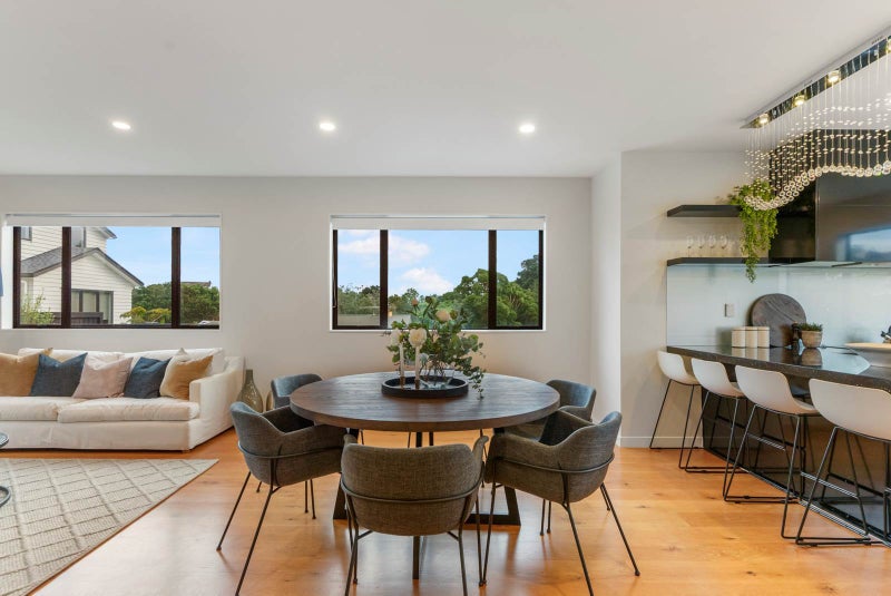 8A Roskill Way, Three Kings, Auckland - Carousel 56