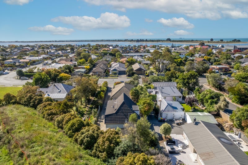 2/32 Taupata Street, Redcliffs, Christchurch - Carousel 19