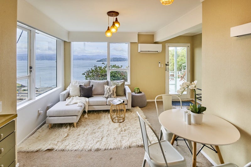 143 Barnard Street, Wadestown, Wellington - Carousel 1