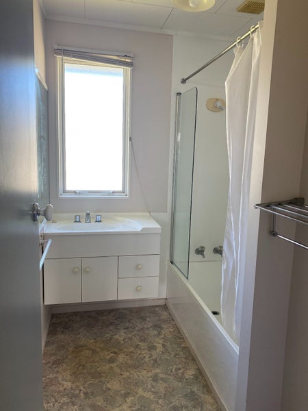 14A Sunray Avenue, Titirangi, Auckland - Carousel 12