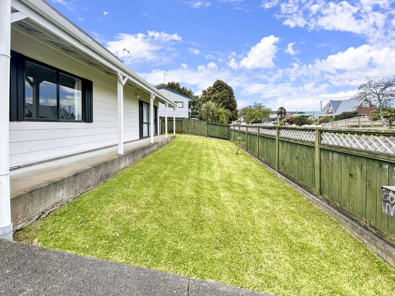 45 Rhodes Drive, Kelvin Grove, Palmerston North - Carousel 11