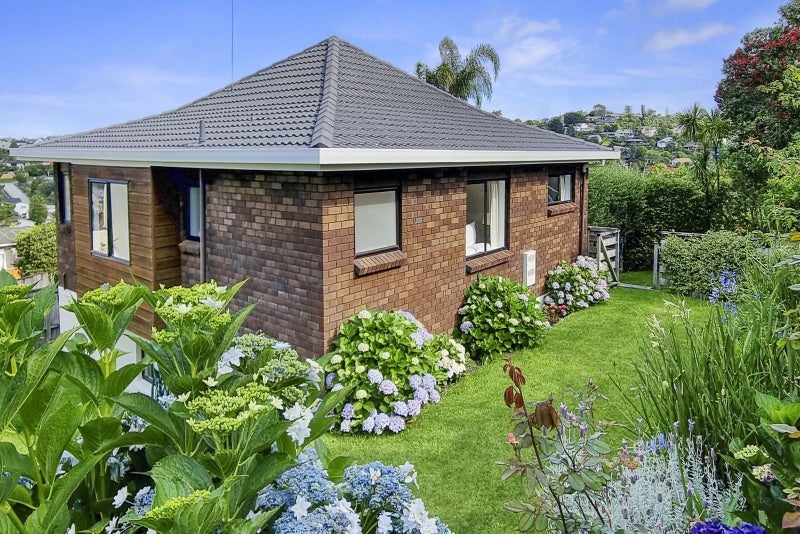 2/51 Nigel Road, Browns Bay, Auckland - Carousel 2