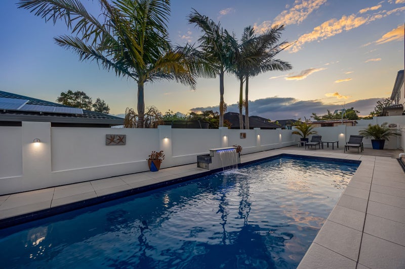 5 Courtneys, West Harbour, Auckland - Carousel 2