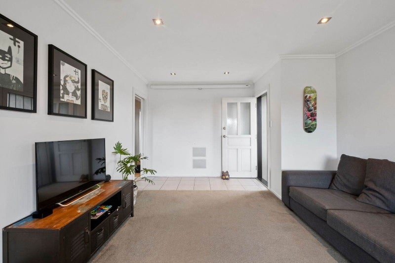 273 Rangatira Road, Beach Haven, Auckland - Carousel 2