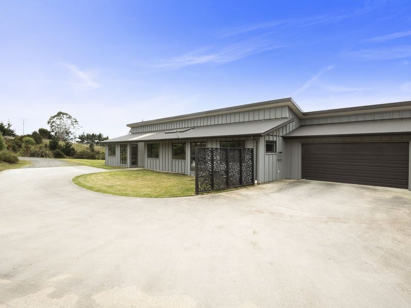 191 Big Stone Road, Brighton, Dunedin - Carousel 2