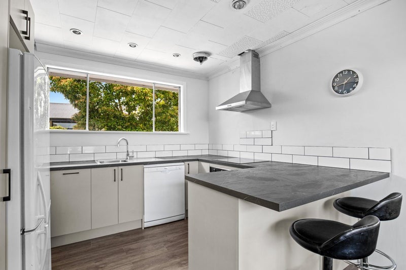 93 Russell Street, Alexandra, Alexandra - Carousel 1