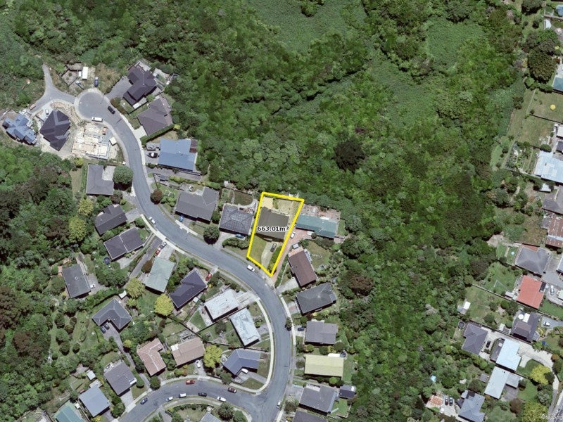 28 Turriff Crescent, Tawa, Wellington - Carousel 19